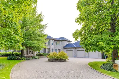5884 Earlscourt Crescent, Manotick - Kars - Rideau Twp And Area, On K4m 1k2