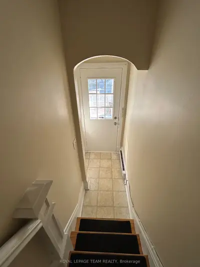 427 Sunnyside Avenue B, Glebe - Ottawa East And Area, On K1s 0s6