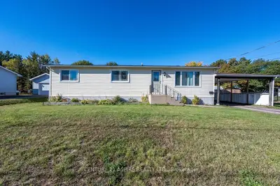 7 William Street, Petawawa, On K8h 2k3