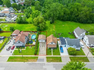 16 Pietz Avenue, Welland, On L3c 1z4