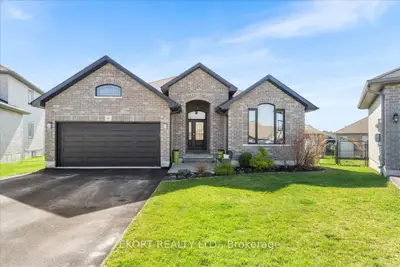 64 Farmington Crescent, Belleville, On K8n 0j8