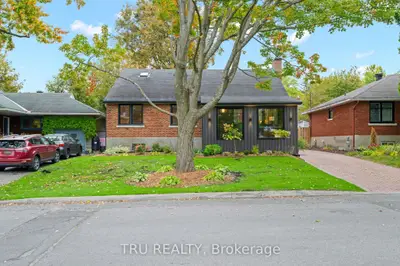 2110 HONEYWELL Avenue, Carlingwood - Westboro and Area, ON K2A 0P8