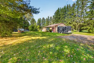 4259 Sydenham Road, Frontenac, On K0h 2t0