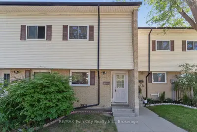 211 Veronica Drive 8, Kitchener, On N2a 2r8