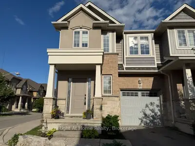 11 White Star Lane, Grimsby, On L3m 0h4