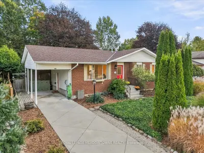 137 Orchard Drive, Blue Mountains, On N0h 2p0