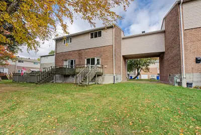 644 Lakeshore Drive 56, North Bay, On P1a 3n6