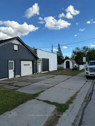 60 Lincoln Street, Welland, On L3c 5j2