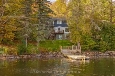 26 Helen Street, Huntsville, On P1h 1h5