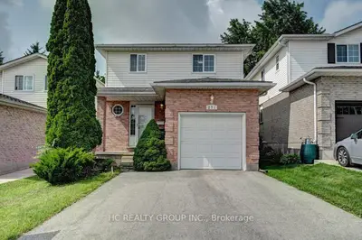 271 Resurrection Drive, Kitchener, On N2n 3h4
