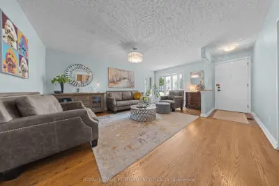 2177 BINGHAM Street, Elmvale Acres and Area, ON K1G 2V6