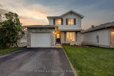 17 ROSSITER Road, Ingersoll, ON N5C 4C9