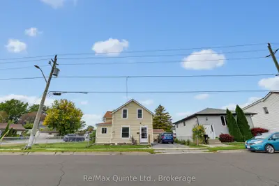 84 Moira Street E, Belleville, On K8p 2s4