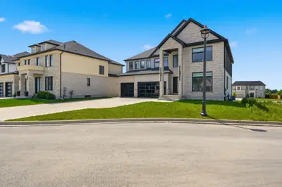 147 Princeton Terrace, London South, On N6k 0l5
