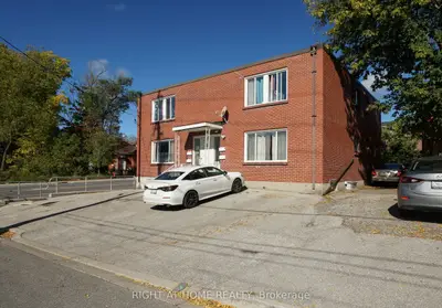 59 Saunby Street N, London North, On N6g 1a4
