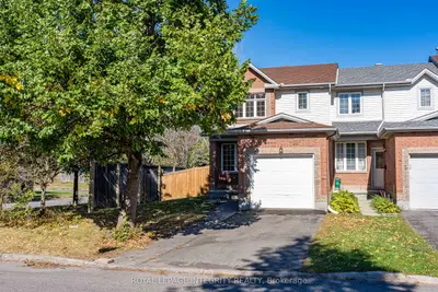 3 BINBURY Way, Hunt Club - South Keys and Area, ON K1T 4B7