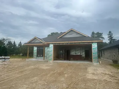 17 Galen Street, South Bruce, On N0g 2s0
