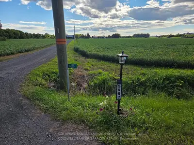 5667 W Old Richmond Road W, Bells Corners And South To Fallowfield, On K2r 1g4