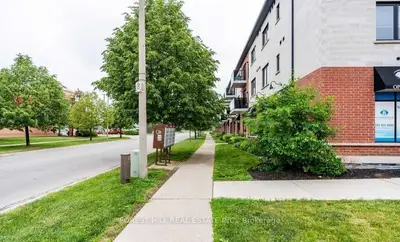 170 Rockhaven Lane 313, Hamilton, On L8b 1b5