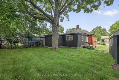 91 Winniett Street, Woodstock, On N4s 5z6