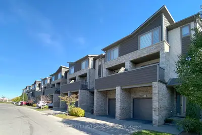2070 Meadowgate Boulevard 100, London South, On N6m 1c6