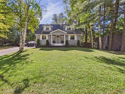 135 SEGWUN Boulevard, Gravenhurst, ON P1P 1C5
