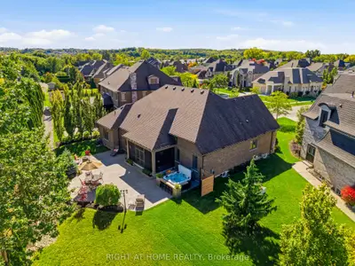 28 SANDALWOOD Crescent, Niagara-on-the-Lake, ON L0S 1P0