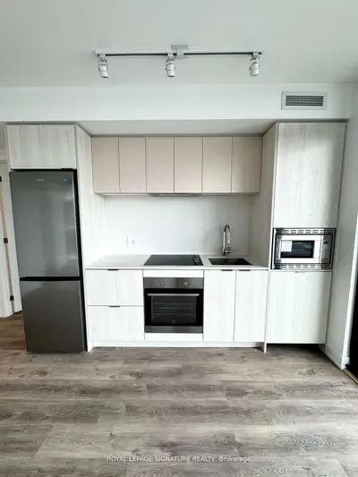 1 Jarvis Street 1310, Hamilton, On L8r 3j2