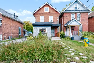 196 Perry Street, Peterborough, On K9j 2j2