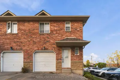39 Pinewoods Drive 44, Hamilton, On L8j 3z4