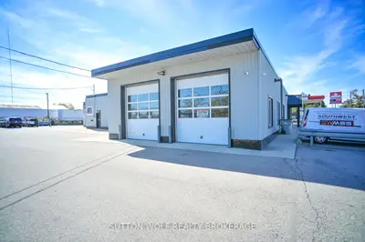 176 Metcalfe Street E 3, Strathroy-caradoc, On N7g 1p6