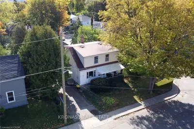 23 Bond Street S, Hamilton, On L9h 3g9