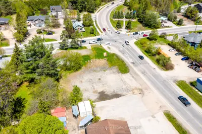 81 Centre St N & 85 West Road, Huntsville, On P1h 1t4