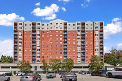30 CHAPMAN Court 1204, London North, ON N7G 4Y4
