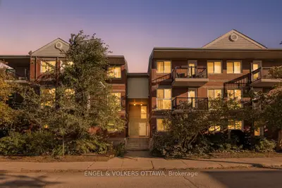 4 O'MEARA Street 3, West Centre Town, ON K1Y 4T1