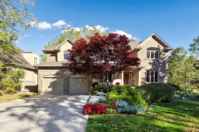 118 Foxridge Drive, Hamilton, On L9g 5b9