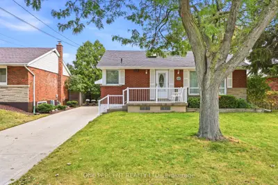 137 Terrace Drive, Hamilton, On L9a 2y8