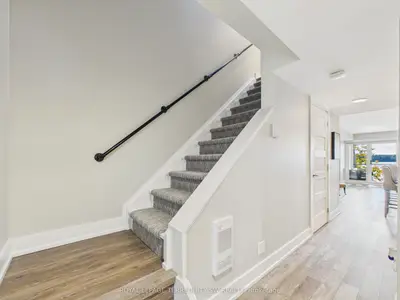 10 Coveside Drive 210, Huntsville, On P1h 1c3
