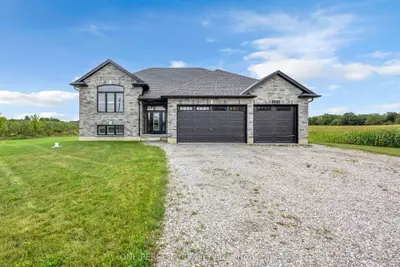 1410 Thompson Road E, Norfolk, On N0e 1y0