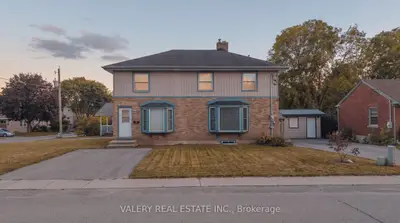 752 Sherring Street, Cambridge, On N3h 2x4