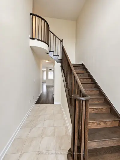 152 Lilac Circle, Haldimand, On N3w 0j1