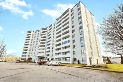 35 Towering Heights Boulevard 1002, St. Catharines, On L2t 3g8