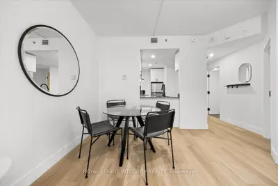 161 Laurier Avenue W 917, Ottawa Centre, On K1p 5j2