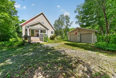 1401 Whites Road, Frontenac, On K0h 1b0