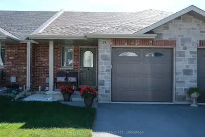 25 Hillside Meadow Drive, Quinte West, On K8v 0j5