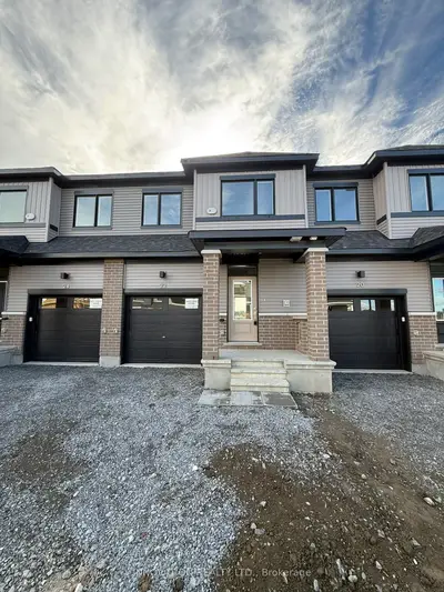 22 Sintaluta Walk, Stittsville - Munster - Richmond, On K0a 2z0
