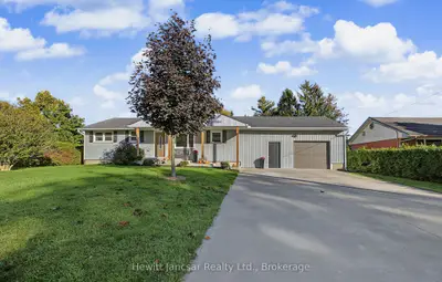 4 Fairview Street, Tillsonburg, On N4g 1a1