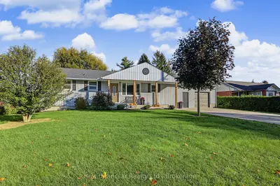 4 Fairview Street, Tillsonburg, On N4g 1a1