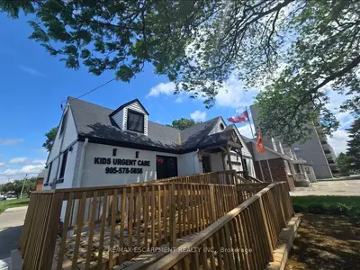 531 Queenston Road 2, Hamilton, On L8k 1j7