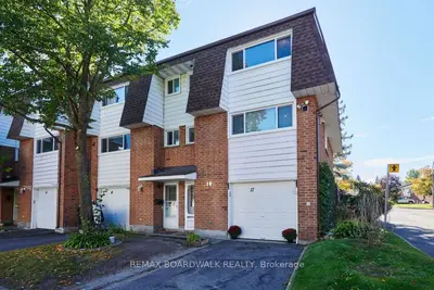 2296 ORIENT PARK Drive 17, Blackburn Hamlet, ON K1B 4N6